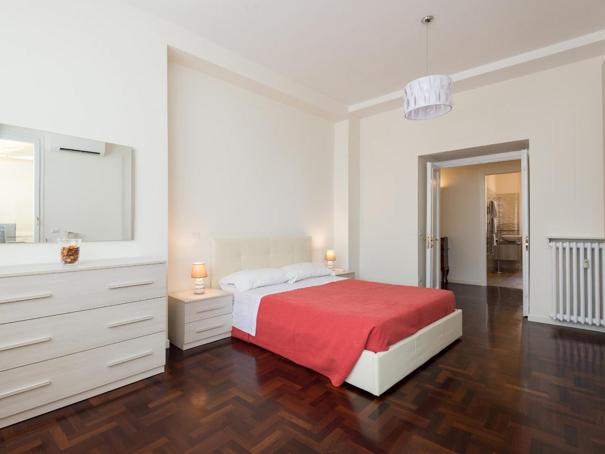 Bibis Vatican House *